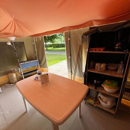 Camping De Montlouis-Sur-Loire Ngoại thất bức ảnh